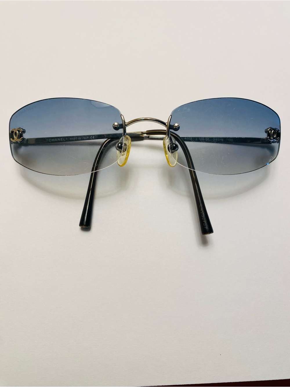 CHANEL Rimless Gradient Blue Lens Sunglasses with Black Temples